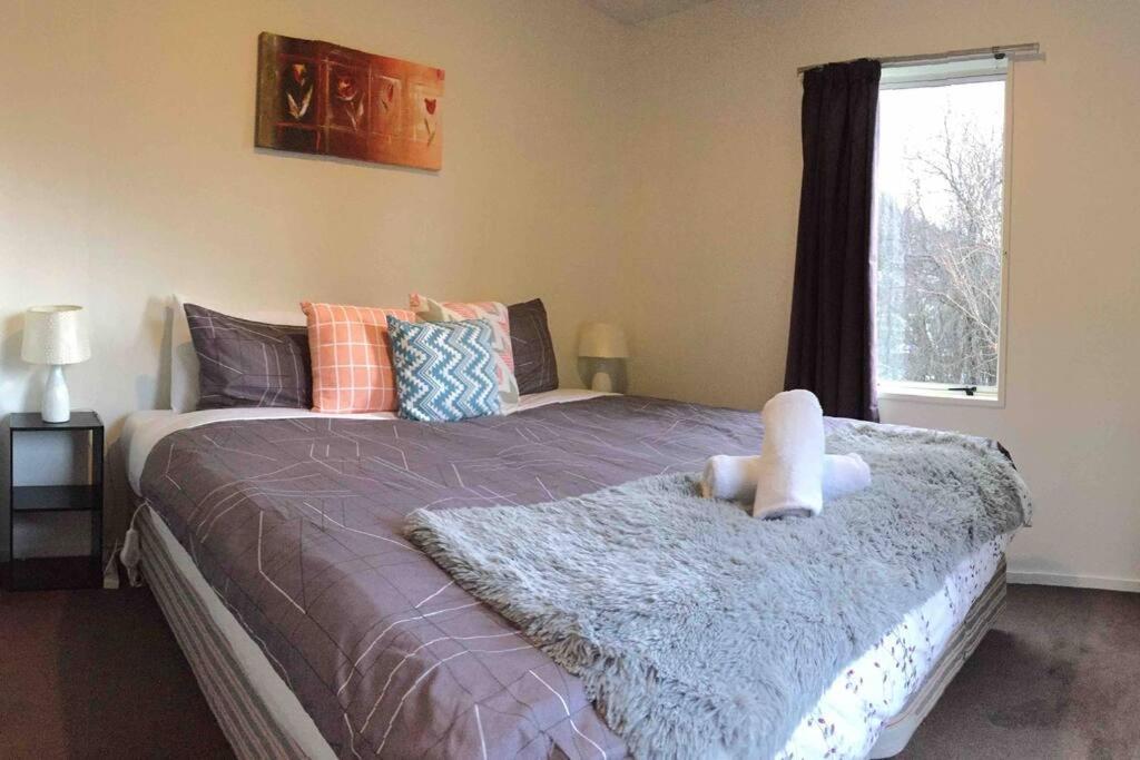 Central Cozy House - 10 Min Walk To Town كوينستاون المظهر الخارجي الصورة