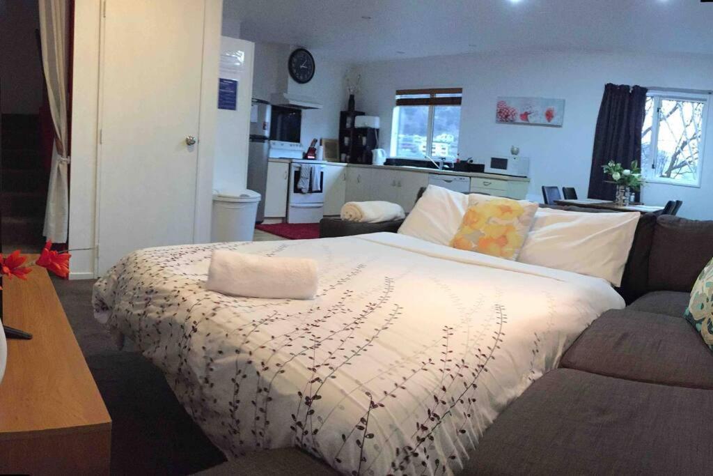 Central Cozy House - 10 Min Walk To Town كوينستاون المظهر الخارجي الصورة