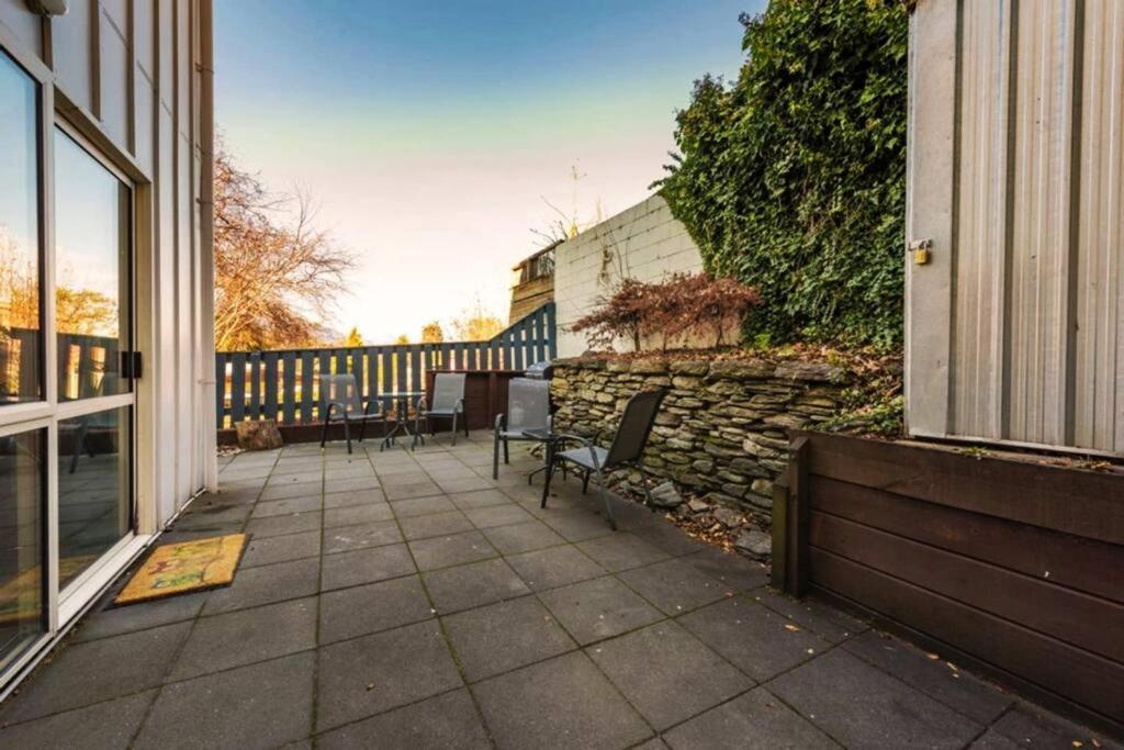 Central Cozy House - 10 Min Walk To Town كوينستاون المظهر الخارجي الصورة